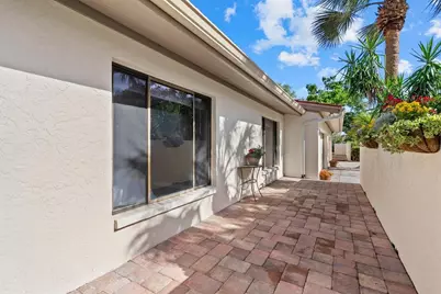 6304 Sun Eagle Lane #19B, Bradenton, FL 34210 - Photo 4