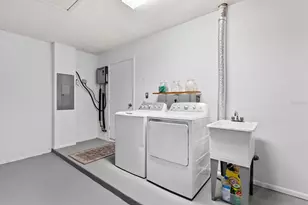 6304 Sun Eagle Ln, Bradenton, FL 34210 - Photo 38