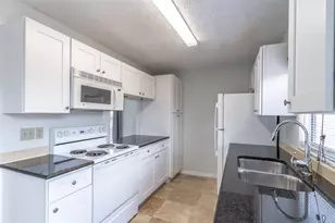 1712 Silver Creek Ct, Orlando, FL 32807 - Photo 10