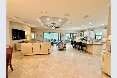 10107 Wicker Park Place, Palmetto, FL 34221 - Photo 8