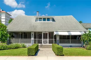 112 16th St W, Bradenton, FL 34205 - Photo 1