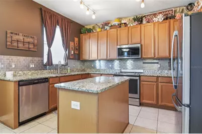 3907 91st Avenue E, Parrish, FL 34219 - Photo 8