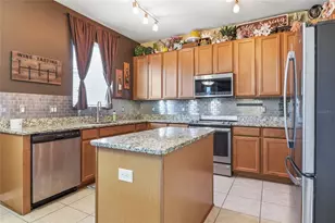 3907 91st Ave E, Parrish, FL 34219 - Photo 8