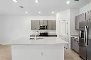 7155 Grand Frst Wy, Nokomis, FL 34275 - Photo 2