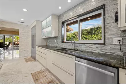 1749 Sandalwood Drive, Sarasota, FL 34231 - Photo 18