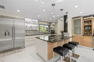 1749 Sandalwood Dr, Sarasota, FL 34231 - Photo 14