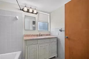 245 Center Rd, Venice, FL 34285 - Photo 22