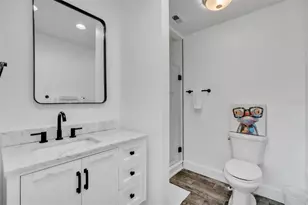 155 Crescent Dr, Anna Maria, FL 34216 - Photo 32