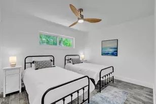 155 Crescent Dr, Anna Maria, FL 34216 - Photo 36