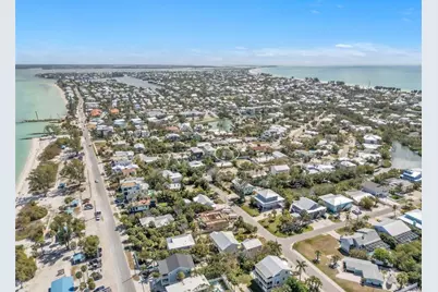 155 Crescent Drive, Anna Maria, FL 34216 - Photo 10