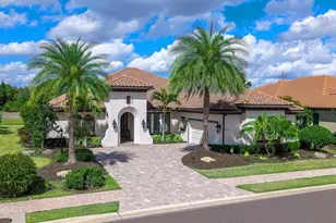 16613 Berwick Terrace, Lakewood Ranch, FL 34202 - Photo 2