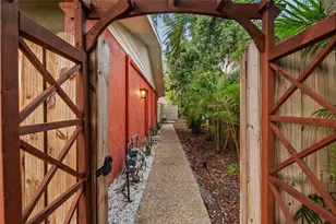 941 Virginia Dr, Sarasota, FL 34234 - Photo 76