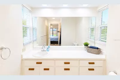 1526 Georgetowne Lane, Sarasota, FL 34232 - Photo 20