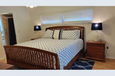 1526 Georgetowne Lane, Sarasota, FL 34232 - Photo 16