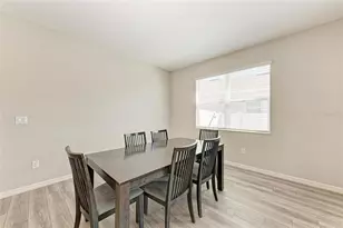 3519 74th Ave Cir E, Sarasota, FL 34243 - Photo 8