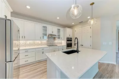 3519 74th Avenue Circle E, Sarasota, FL 34243 - Photo 16