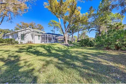 8684 Woodbriar Drive, Sarasota, FL 34238 - Photo 32
