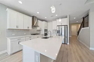 4749 Antrim Dr, Sarasota, FL 34240 - Photo 10