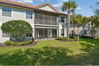 8235 Miramar Way, Lakewood Ranch, FL 34202 - Photo 8