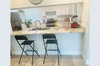 5061 Barrington Circle #1302, Sarasota, FL 34234 - Photo 16