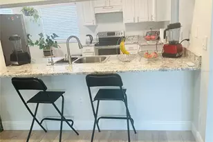 5061 Barrington Cir, Sarasota, FL 34234 - Photo 16