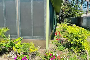 5061 Barrington Cir, Sarasota, FL 34234 - Photo 36