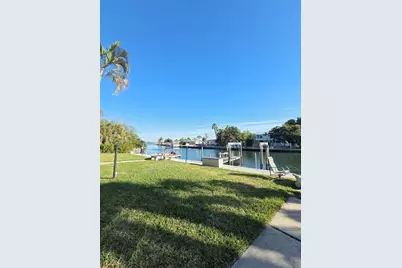 10215 Manatee Avenue W #1, Bradenton, FL 34209 - Photo 8