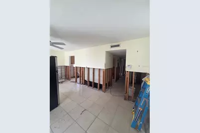 10215 Manatee Avenue W #1, Bradenton, FL 34209 - Photo 16