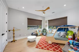 2314 Prospect St, Sarasota, FL 34239 - Photo 14