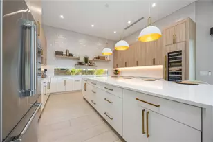 2314 Prospect St, Sarasota, FL 34239 - Photo 6