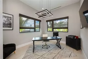 2314 Prospect St, Sarasota, FL 34239 - Photo 10