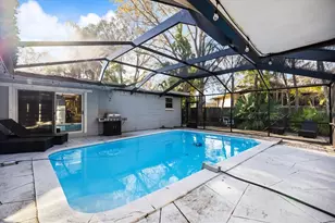 432 Country Club Dr, Oldsmar, FL 34677 - Photo 20