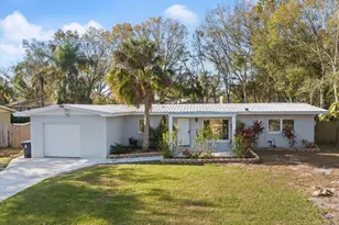 432 Country Club Dr, Oldsmar, FL 34677 - Photo 2