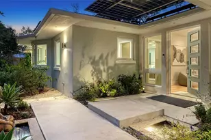 1731 Cunliff Ln, Sarasota, FL 34239 - Photo 6