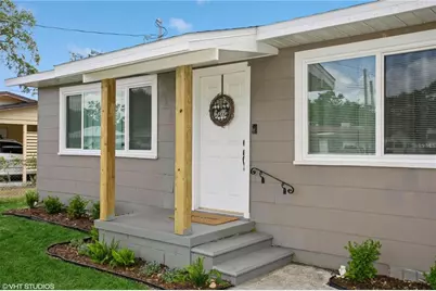 1813 5th Street W, Palmetto, FL 34221 - Photo 2