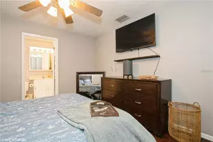 1813 5th St W, Palmetto, FL 34221 - Photo 16