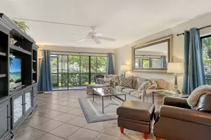 1001 Benjamin Franklin Dr, Sarasota, FL 34236 - Photo 6