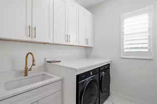 6152 Lungo Lago Dr, Sarasota, FL 34241 - Photo 26