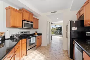 3255 Mangrove Point Dr, Ruskin, FL 33570 - Photo 2