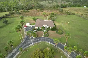 952 Bel Air Star Pkwy, Sarasota, FL 34240 - Photo 1