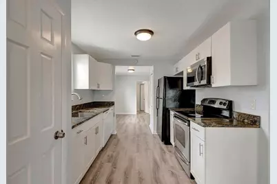 3016 17th Street E, Bradenton, FL 34208 - Photo 12