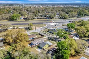 3016 17th St E, Bradenton, FL 34208 - Photo 2