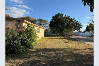 775 NW 3rd Terrace, Homestead, FL 33034 - Photo 18
