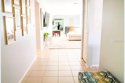 3724 Glen Oaks Manor Drive, Sarasota, FL 34232 - Photo 4