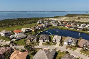 6220 Signature Pointe Ln, Bradenton, FL 34210 - Photo 4