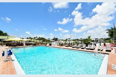 7150 N Tamiami Trail #S-612, Sarasota, FL 34243 - Photo 16