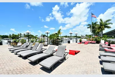 7150 N Tamiami Trail #S-612, Sarasota, FL 34243 - Photo 20