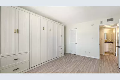 101 S Gulfstream Avenue #15B, Sarasota, FL 34236 - Photo 24