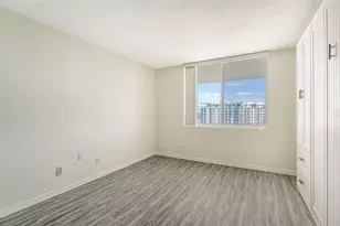 101 S Gulfstream Ave, Sarasota, FL 34236 - Photo 22