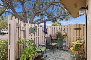 2927 61st St W, Bradenton, FL 34209 - Photo 4